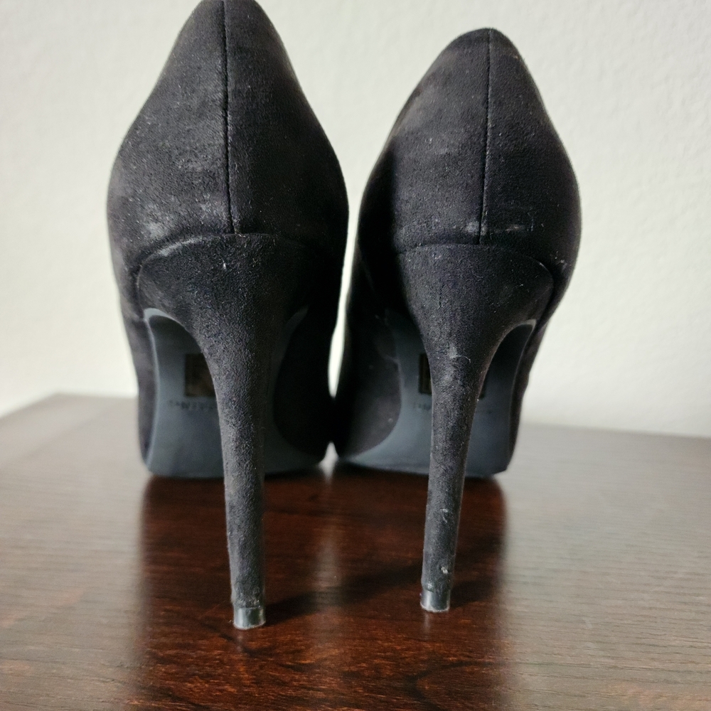 Elegant Black Women's Pointy Toe Heels Size: 7.5 - Picture 10 of 10